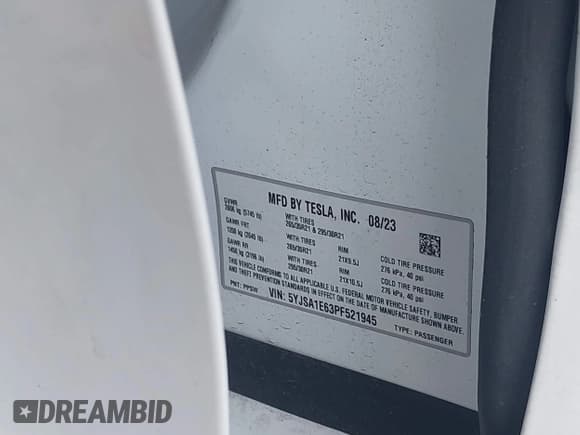 ✅ 2023 Tesla Model S Plaid • VIN: 5YJSA1E63PF521945 • Lot: 43248046. Listed on IAAI with 26,327 mi. Free auction sales archive from the USA and detailed vehicle history report at DreamBid. Image 9.