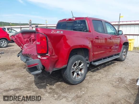 ✅ 2018 Chevrolet Colorado 2WD Z71 • VIN: 1GCGSDEN8J1209843 • Лот: 43040967. Опубликован ранее на IAAI с пробегом 159 941 миль. Бесплатный доступ к архиву аукционных продаж из США и подробный отчёт об истории автомобиля на DreamBid. Изображение 4.