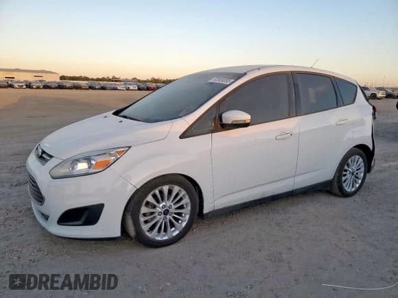 ✅ 2018 Ford C-Max SE • VIN: 1FADP5AU2JL104779 • Lot: 92509895. Wystawiony na Copart z przebiegiem 118 801 mil. Bezpłatny archiwum sprzedaży aukcyjnych z USA i szczegółowy raport historii pojazdu na DreamBid. Zdjęcie 1.