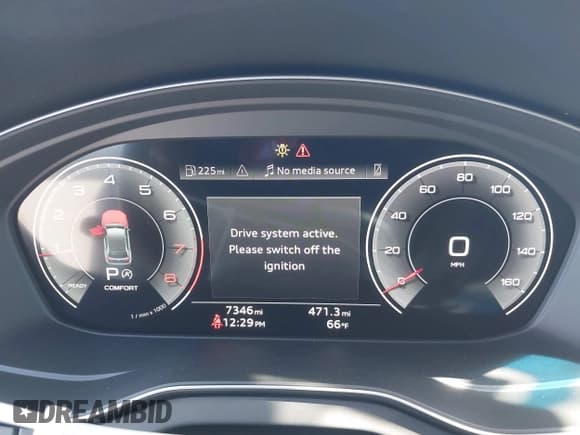 ✅ 2024 Audi Q5 S line Premium Plus • VIN: WA1EAAFY0R2097041 • Lot: 43547960. Wystawiony na IAAI z przebiegiem 7 346 mil. Bezpłatny archiwum sprzedaży aukcyjnych z USA i szczegółowy raport historii pojazdu na DreamBid. Zdjęcie 7.