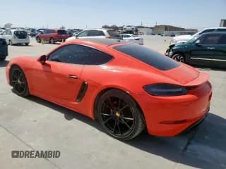✅ 2018 Porsche Cayman S • VIN: WP0AB2A80JS278367 • Лот: 48765985. Опубликован ранее на Copart с пробегом 72 909 миль. Бесплатный доступ к архиву аукционных продаж из США и подробный отчёт об истории автомобиля на DreamBid. Изображение 2.