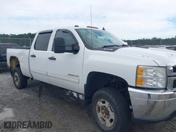 ✅ 2011 Chevrolet Silverado 2500HD LT • VIN: 1GC1KXCG8BF254085 • Lot: 43839720. Listed on IAAI with 252,712 mi. Free auction sales archive from the USA and detailed vehicle history report at DreamBid. Image 1.