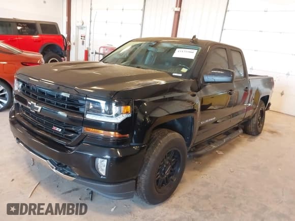 ✅ 2019 Chevrolet Silverado 1500 LT • VIN: 2GCVKPEC4K1201886 • Lot: 43135900. Wystawiony na IAAI z przebiegiem 94 810 mil. Bezpłatny archiwum sprzedaży aukcyjnych z USA i szczegółowy raport historii pojazdu na DreamBid. Zdjęcie 2.