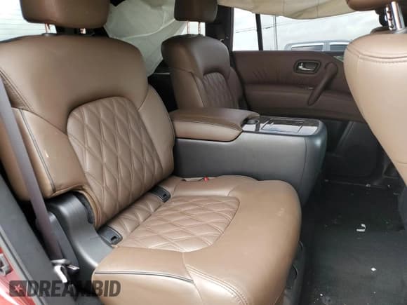 ✅ 2024 Nissan Armada Platinum • VIN: JN8AY2DB7R9852511 • Lot: 56209765. Wystawiony na Copart z przebiegiem 24 833 mil. Bezpłatny archiwum sprzedaży aukcyjnych z USA i szczegółowy raport historii pojazdu na DreamBid. Zdjęcie 11.