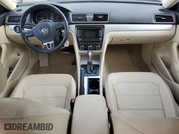 ✅ 2012 Volkswagen Passat SE • VIN: 1VWBN7A34CC045602 • Lot: 70982665. Listed on Copart with 110,091 mi. Free auction sales archive from the USA and detailed vehicle history report at DreamBid. Image 8.