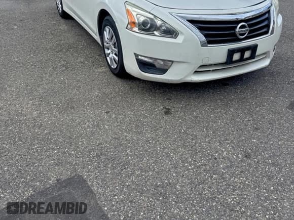 ✅ 2015 Nissan Altima SV • VIN: 1N4AL3APXFC271668 • Lot: 94589605. Wystawiony na Copart z przebiegiem 181 017 mil. Bezpłatny archiwum sprzedaży aukcyjnych z USA i szczegółowy raport historii pojazdu na DreamBid. Zdjęcie 1.