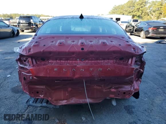 ✅ 2023 Hyundai Elantra SEL • VIN: KMHLM4AGXPU563012 • Lot: 87028985. Wystawiony na Copart z przebiegiem 15 860 mil mil. Skorzystaj z bezpłatnego archiwum sprzedaży aukcyjnych z USA i zobacz szczegółowy raport historii pojazdu na DreamBid. Zdjęcie 6.