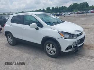 ✅ 2022 Chevrolet Trax LS • VIN: KL7CJNSM0NB527682 • Lot: 42468268. Listed on IAAI with 36,045 mi. Free auction sales archive from the USA and detailed vehicle history report at DreamBid. Image 1.