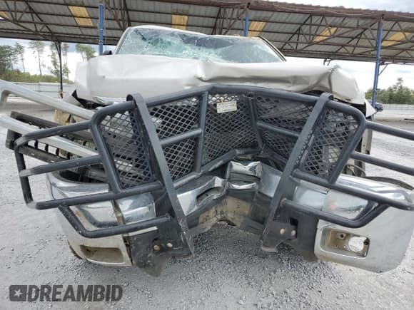 ✅ 2008 Chevrolet Silverado 2500HD Work Truck • VIN: 1GCHK23K88F210702 • Lot: 71915414. Wystawiony na Copart z przebiegiem Nie podano. Bezpłatny archiwum sprzedaży aukcyjnych z USA i szczegółowy raport historii pojazdu na DreamBid. Zdjęcie 5.