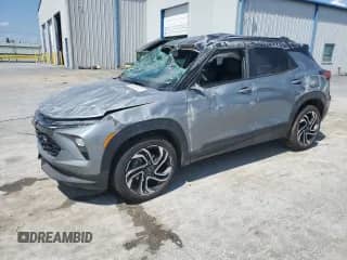 2025 Chevrolet TrailBlazer RS с VIN KL79MTSL6SB087900, выставлен на аукционе Copart как лот 66409175 с пробегом 7 903 миль миль и Списание • Salvage title. История ставок и продаж доступна на DreamBid. Изображение 1.