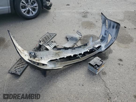 ✅ 2008 Mercedes-Benz S 550 • VIN: WDDNG71X98A196781 • Лот: 84599345. Опубликован ранее на Copart с пробегом 160 963 миль. Бесплатный доступ к архиву аукционных продаж из США и подробный отчёт об истории автомобиля на DreamBid. Изображение 12.