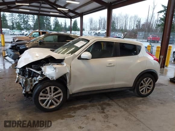 ✅ 2013 Nissan Juke S • VIN: JN8AF5MV1DT221881 • Lot: 41192176. Listed on IAAI with 71,042 mi. Free auction sales archive from the USA and detailed vehicle history report at DreamBid. Image 15.