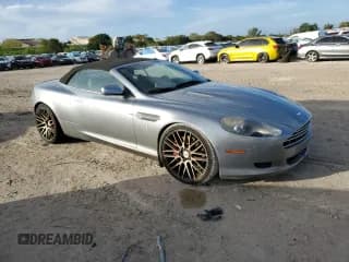 ✅ 2006 Aston Martin DB9 • VIN: SCFAD02A96GB05395 • Lot: 37939064. Wystawiony na Copart z przebiegiem 41 250 mil. Bezpłatny archiwum sprzedaży aukcyjnych z USA i szczegółowy raport historii pojazdu na DreamBid. Zdjęcie 4.