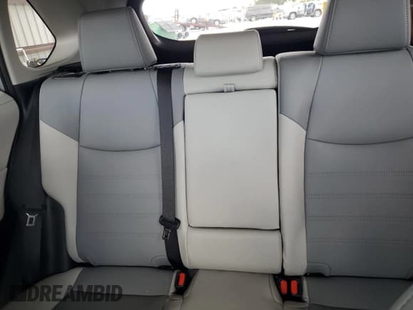 ✅ 2025 Toyota RAV4 XLE Premium • VIN: 2T3C1RFV4SC312842 • Лот: 85282895. Опубликован ранее на Copart с пробегом 5 317 миль. Бесплатный доступ к архиву аукционных продаж из США и подробный отчёт об истории автомобиля на DreamBid. Изображение 10.