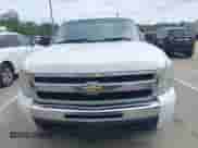 ✅ 2011 Chevrolet Silverado 1500 LS • VIN: 1GCRKREAXBZ428213 • Lot: 42732486. Wystawiony na IAAI z przebiegiem 222 132 mil mil. Skorzystaj z bezpłatnego archiwum sprzedaży aukcyjnych z USA i zobacz szczegółowy raport historii pojazdu na DreamBid. Zdjęcie 12.