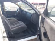 ✅ 2002 Dodge Dakota SLT • VIN: 1B7HG48Z82S517093 • Lot: 43199632. Wystawiony na IAAI z przebiegiem 175 532 mil. Bezpłatny archiwum sprzedaży aukcyjnych z USA i szczegółowy raport historii pojazdu na DreamBid. Zdjęcie 5.