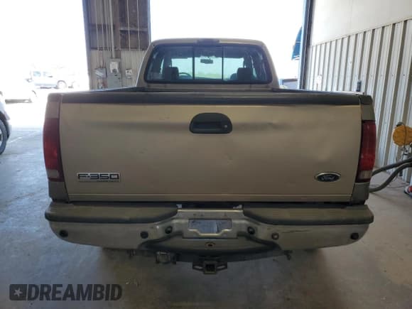 ✅ 2006 Ford F-350 XL • VIN: 1FTWW31P06EA30083 • Lot: 52259775. Listed on Copart with 271,503 mi. Free auction sales archive from the USA and detailed vehicle history report at DreamBid. Image 6.