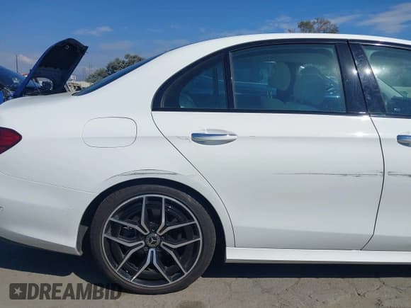 ✅ 2022 Mercedes-Benz E 350 • VIN: W1KZF8DB6NB066179 • Лот: 43292149. Опубликован ранее на IAAI с пробегом 28 028 миль. Бесплатный доступ к архиву аукционных продаж из США и подробный отчёт об истории автомобиля на DreamBid. Изображение 20.