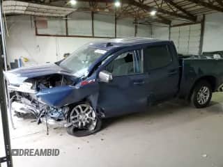 2024 Chevrolet Silverado 1500 LT с VIN 2GCUDDED6R1211651, выставлен на аукционе Copart как лот 65834674 с пробегом 1 175 миль миль и Списание • Salvage title. История ставок и продаж доступна на DreamBid. Изображение 1.