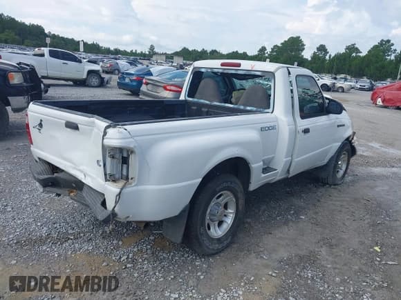 ✅ 2002 Ford Ranger XL • VIN: 1FTYR10U12PB64854 • Лот: 42926038. Опубликован ранее на IAAI с пробегом 111 525 миль. Бесплатный доступ к архиву аукционных продаж из США и подробный отчёт об истории автомобиля на DreamBid. Изображение 4.