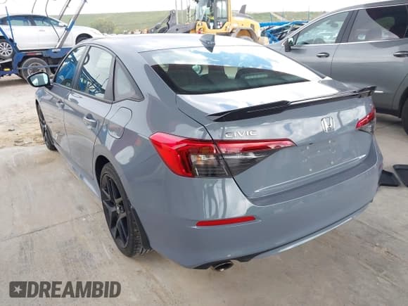 ✅ 2024 Honda Civic Si • VIN: 2HGFE1E59RH471256 • Lot: 43413763. Wystawiony na IAAI z przebiegiem 21 649 mil. Bezpłatny archiwum sprzedaży aukcyjnych z USA i szczegółowy raport historii pojazdu na DreamBid. Zdjęcie 3.