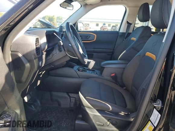 ✅ 2022 Ford Bronco Sport Badlands • VIN: 3FMCR9D95NRD72131 • Lot: 86055035. Wystawiony na Copart z przebiegiem 58 122 mil. Bezpłatny archiwum sprzedaży aukcyjnych z USA i szczegółowy raport historii pojazdu na DreamBid. Zdjęcie 7.