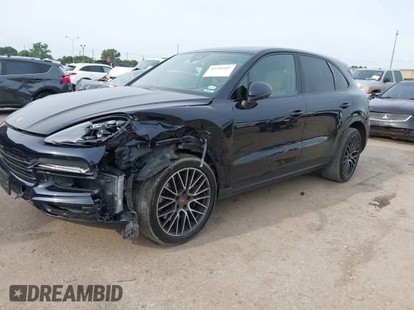 ✅ 2021 Porsche Cayenne • VIN: WP1AA2AY5MDA04835 • Lot: 42394107. Listed on IAAI with 32,343 mi. Free auction sales archive from the USA and detailed vehicle history report at DreamBid. Image 2.