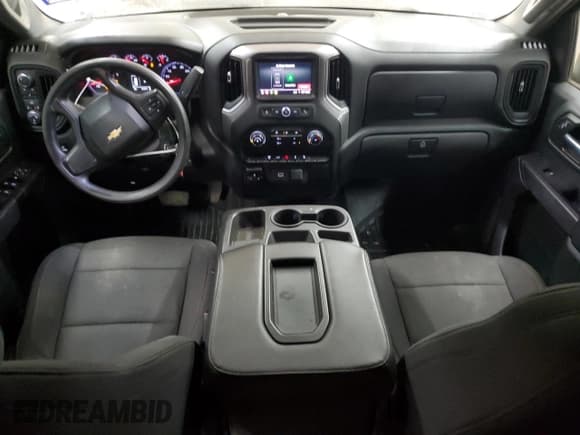 ✅ 2020 Chevrolet Silverado 2500HD Work Truck • VIN: 1GC1YLEY5LF216764 • Lot: 81570455. Wystawiony na Copart z przebiegiem 115 130 mil. Bezpłatny archiwum sprzedaży aukcyjnych z USA i szczegółowy raport historii pojazdu na DreamBid. Zdjęcie 8.