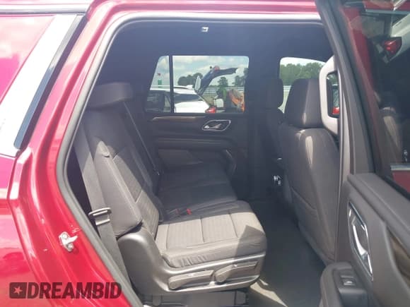 ✅ 2022 GMC Yukon SLE • VIN: 1GKS2AKD2NR333199 • Lot: 42394383. Listed on IAAI with 39,607 mi. Free auction sales archive from the USA and detailed vehicle history report at DreamBid. Image 8.