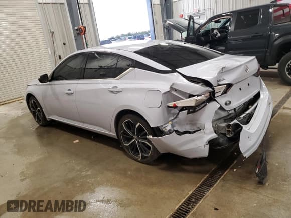 ✅ 2024 Nissan Altima SR • VIN: 1N4BL4CV7RN392088 • Lot: 66959015. Wystawiony na Copart z przebiegiem 27 810 mil. Bezpłatny archiwum sprzedaży aukcyjnych z USA i szczegółowy raport historii pojazdu na DreamBid. Zdjęcie 2.