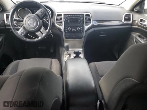 ✅ 2011 Jeep Grand Cherokee Laredo • VIN: 1J4RR4GG5BC562088 • Lot: 85536215. Listed on Copart with 151,797 mi. Free auction sales archive from the USA and detailed vehicle history report at DreamBid. Image 8.