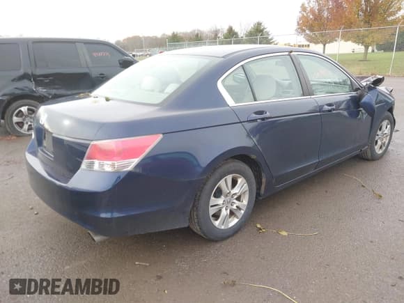 ✅ 2008 Honda Accord LX-P • VIN: 1HGCP26408A103182 • Lot: 43694432. Listed on IAAI with 135,251 mi. Free auction sales archive from the USA and detailed vehicle history report at DreamBid. Image 4.