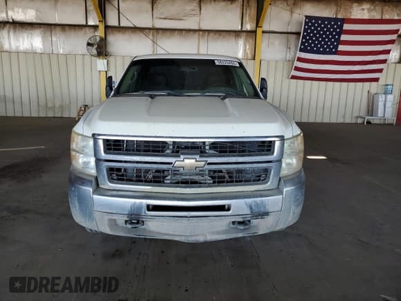 ✅ 2010 Chevrolet Silverado 1500 • VIN: 1GC5CVBG3AZ220914 • Лот: 58225265. Опубликован ранее на Copart с пробегом 333 231 миль. Бесплатный доступ к архиву аукционных продаж из США и подробный отчёт об истории автомобиля на DreamBid. Изображение 5.
