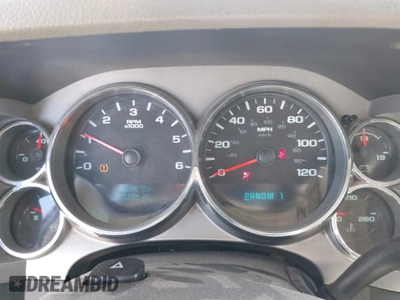 ✅ 2011 Chevrolet Silverado 2500HD • VIN: 1GB1KVCG6BF126811 • Lot: 43367531. Listed on IAAI with 303,285 mi. Free auction sales archive from the USA and detailed vehicle history report at DreamBid. Image 7.