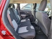 ✅ 2014 Jeep Cherokee Sport • VIN: 1C4PJLAB1EW154203 • Lot: 95491335. Wystawiony na Copart z przebiegiem 134 246 mil. Bezpłatny archiwum sprzedaży aukcyjnych z USA i szczegółowy raport historii pojazdu na DreamBid. Zdjęcie 11.