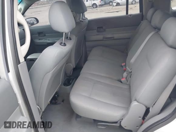 ✅ 2006 Dodge Durango SXT • VIN: 1D4HB38N86F121320 • Лот: 42427186. Опубликован ранее на IAAI с пробегом 195 607 миль. Бесплатный доступ к архиву аукционных продаж из США и подробный отчёт об истории автомобиля на DreamBid. Изображение 8.