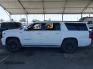 ✅ 2015 Chevrolet Suburban LT • VIN: 1GNSCJKC1FR137893 • Lot: 42602438. Wystawiony na IAAI z przebiegiem 157 441 mil. Bezpłatny archiwum sprzedaży aukcyjnych z USA i szczegółowy raport historii pojazdu na DreamBid. Zdjęcie 14.