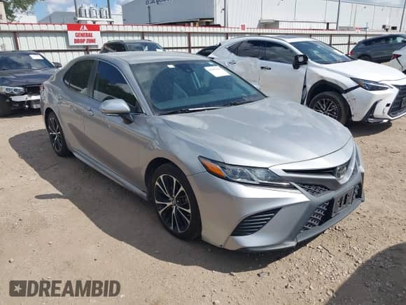 2019 Toyota Camry LE with VIN 4T1B11HK8KU175668, listed as a IAAI auction lot 43397625 with 260,310 mi miles and . Bid and sale history available at DreamBid. Image 1.
