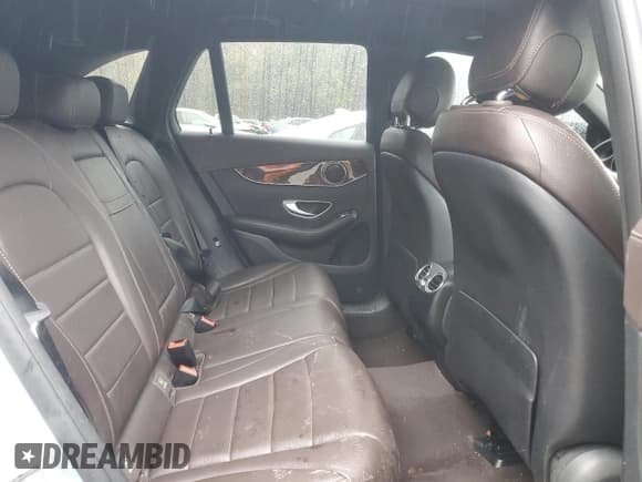 ✅ 2016 Mercedes-Benz GLC 300 • VIN: WDC0G4JB7GF057395 • Lot: 90080155. Listed on Copart with 98,374 mi. Free auction sales archive from the USA and detailed vehicle history report at DreamBid. Image 11.