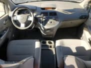 ✅ 2007 Nissan Quest S • VIN: 5N1BV28U07N109015 • Lot: 71560994. Wystawiony na Copart z przebiegiem 181 942 mil. Bezpłatny archiwum sprzedaży aukcyjnych z USA i szczegółowy raport historii pojazdu na DreamBid. Zdjęcie 8.