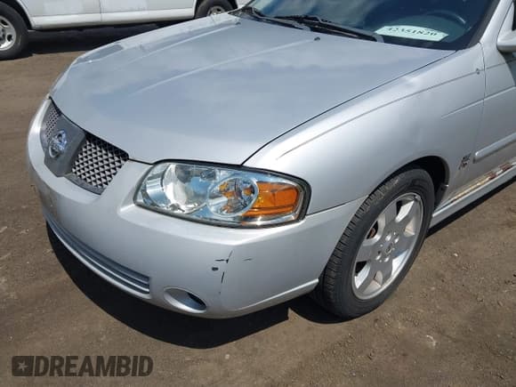 ✅ 2005 Nissan Sentra SE-R • VIN: 3N1AB51D75L577179 • Lot: 42351820. Listed on IAAI with 209,310 mi. Free auction sales archive from the USA and detailed vehicle history report at DreamBid. Image 6.