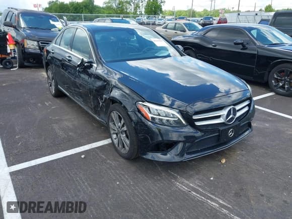 ✅ 2019 Mercedes-Benz C 300 • VIN: 55SWF8EB4KU303738 • Lot: 42215291. Listed on IAAI with 59,632 mi. Free auction sales archive from the USA and detailed vehicle history report at DreamBid. Image 1.