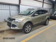 ✅ 2013 Ford Escape SE • VIN: 1FMCU9GX5DUC84972 • Lot: 84043425. Wystawiony na Copart z przebiegiem 152 003 mil. Bezpłatny archiwum sprzedaży aukcyjnych z USA i szczegółowy raport historii pojazdu na DreamBid. Zdjęcie 1.