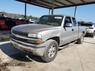 ✅ 2000 Chevrolet Silverado 1500 LT • VIN: 1GCEK19T3YE136835 • Lot: 90378475. Listed on Copart with 336,763 mi. Free auction sales archive from the USA and detailed vehicle history report at DreamBid. Image 1.