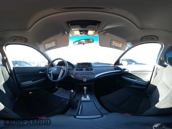 ✅ 2009 Honda Accord EX • VIN: 1HGCP26749A103102 • Lot: 43478283. Wystawiony na IAAI z przebiegiem 226 783 mil. Bezpłatny archiwum sprzedaży aukcyjnych z USA i szczegółowy raport historii pojazdu na DreamBid. Zdjęcie 21.