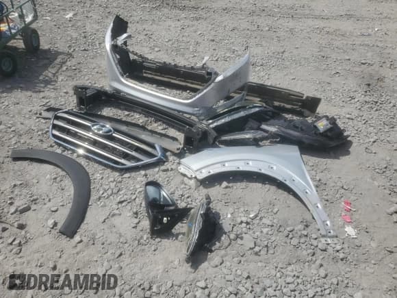 ✅ 2016 Hyundai Tucson Sport • VIN: KM8J3CA25GU212517 • Lot: 81848625. Listed on Copart with 106,472 mi. Free auction sales archive from the USA and detailed vehicle history report at DreamBid. Image 13.