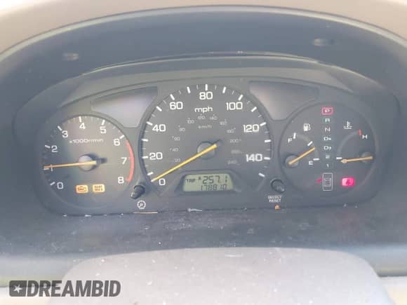 2002 Honda Accord EX с VIN 1HGCG16572A017619, выставлен на аукционе IAAI как лот 43426260 с пробегом 178 810 миль миль и . История ставок и продаж доступна на DreamBid. Изображение 7.