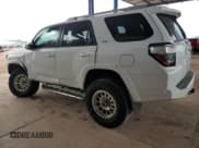✅ 2017 Toyota 4Runner SR5 • VIN: JTEBU5JR4H5469061 • Lot: 82392415. Wystawiony na Copart z przebiegiem 56 375 mil. Bezpłatny archiwum sprzedaży aukcyjnych z USA i szczegółowy raport historii pojazdu na DreamBid. Zdjęcie 2.
