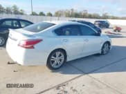 ✅ 2013 Nissan Altima SL • VIN: 1N4BL3AP3DN540003 • Lot: 43679350. Listed on IAAI with 187,538 mi. Free auction sales archive from the USA and detailed vehicle history report at DreamBid. Image 4.