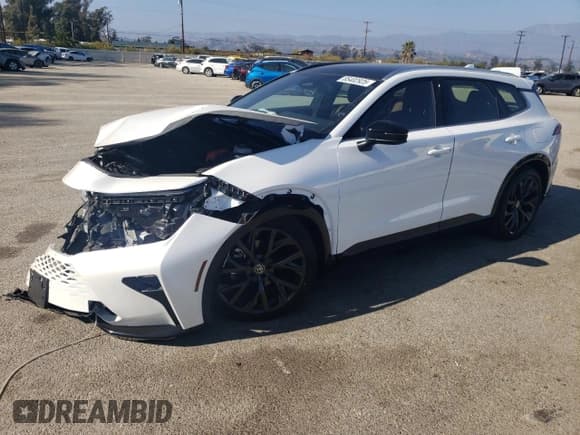 ✅ 2025 Toyota Crown XLE • VIN: JTDACAAJ7S3018540 • Лот: 85402925. Опубликован ранее на Copart с пробегом 7 389 миль. Бесплатный доступ к архиву аукционных продаж из США и подробный отчёт об истории автомобиля на DreamBid. Изображение 1.